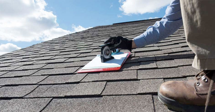 Roofing services by plumber Amsterdam